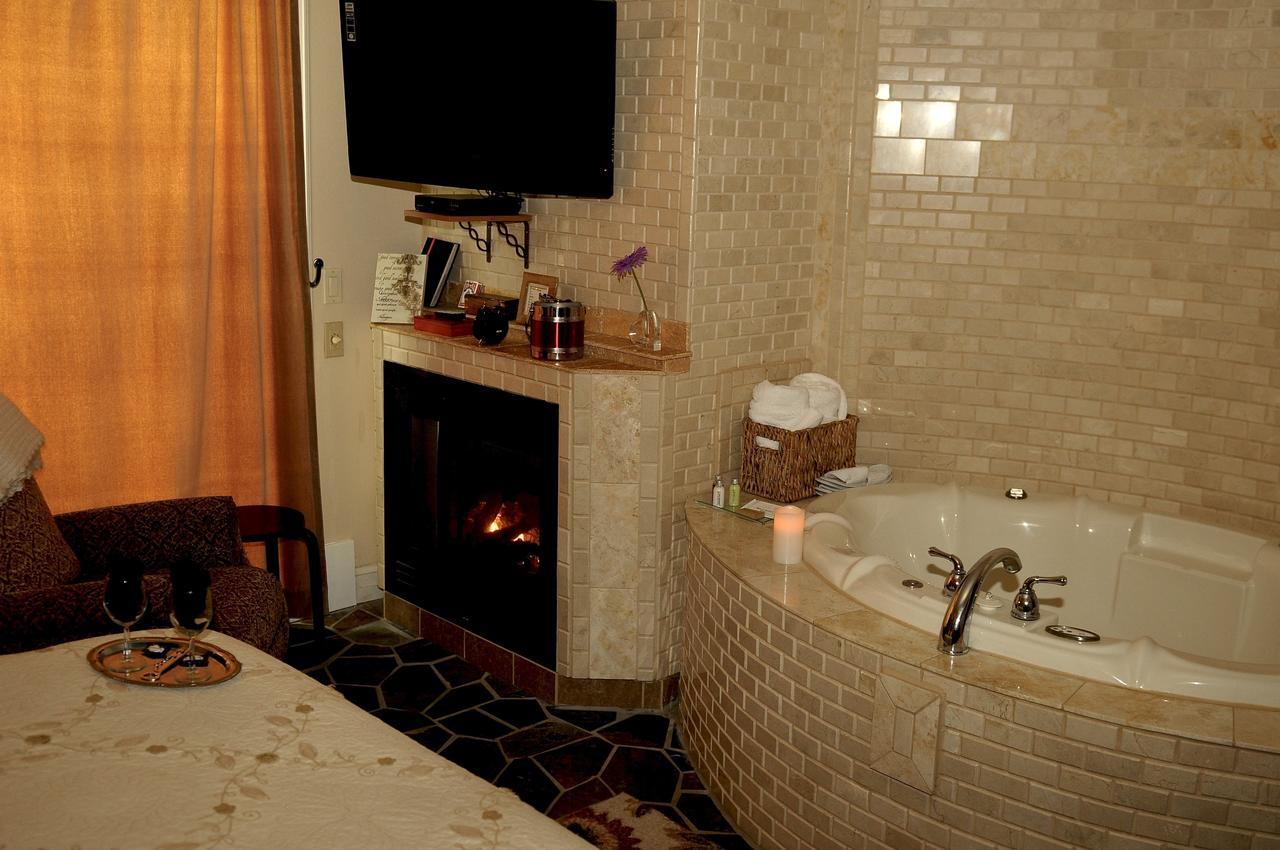 Collins Inn & Seaside Cottages (Adults Only) Ocean Shores Extérieur photo