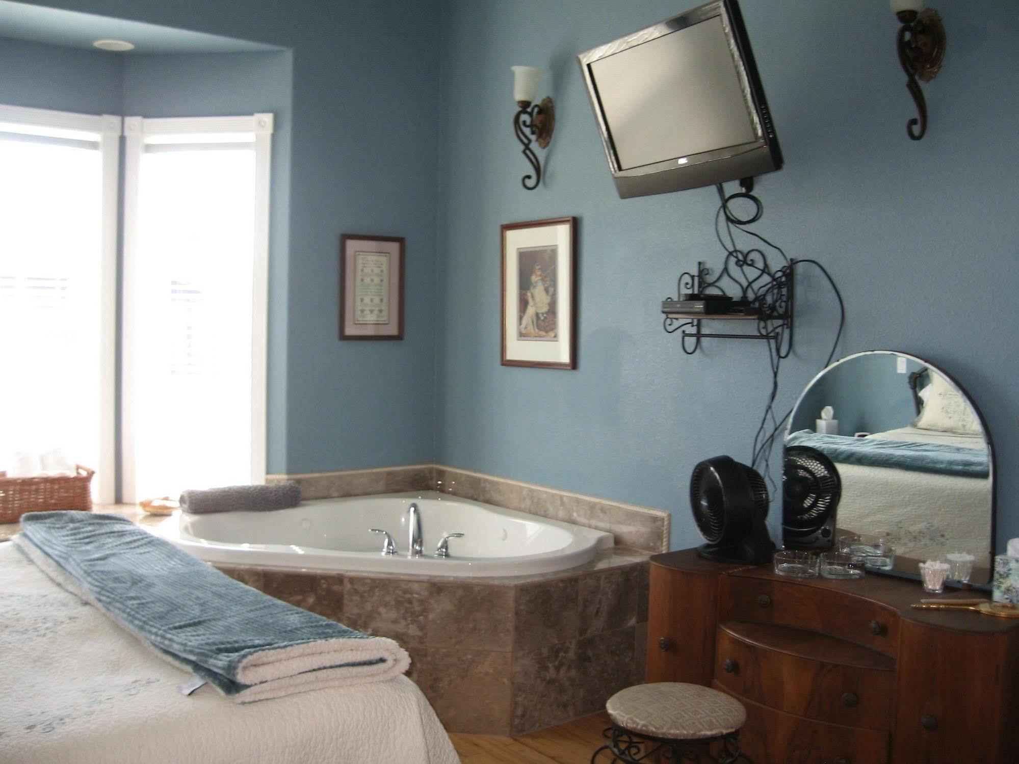 Collins Inn & Seaside Cottages (Adults Only) Ocean Shores Extérieur photo