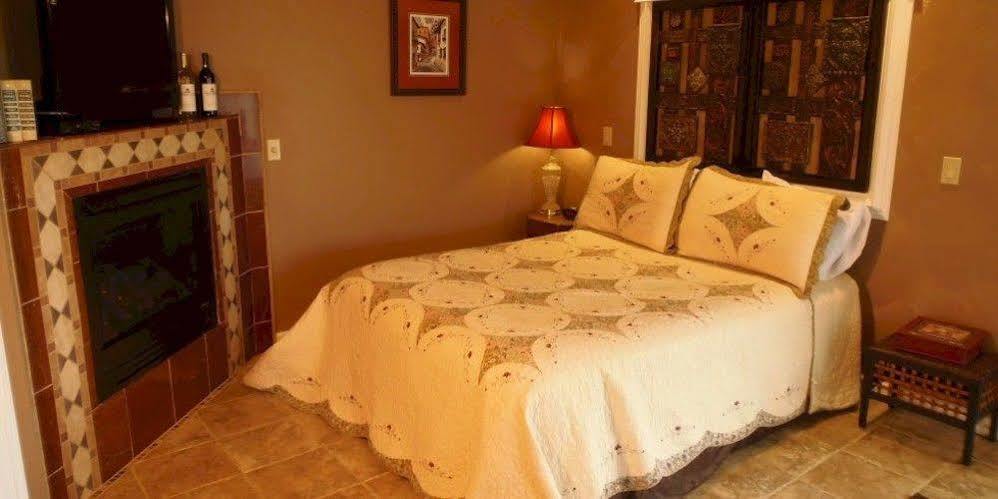 Collins Inn & Seaside Cottages (Adults Only) Ocean Shores Extérieur photo